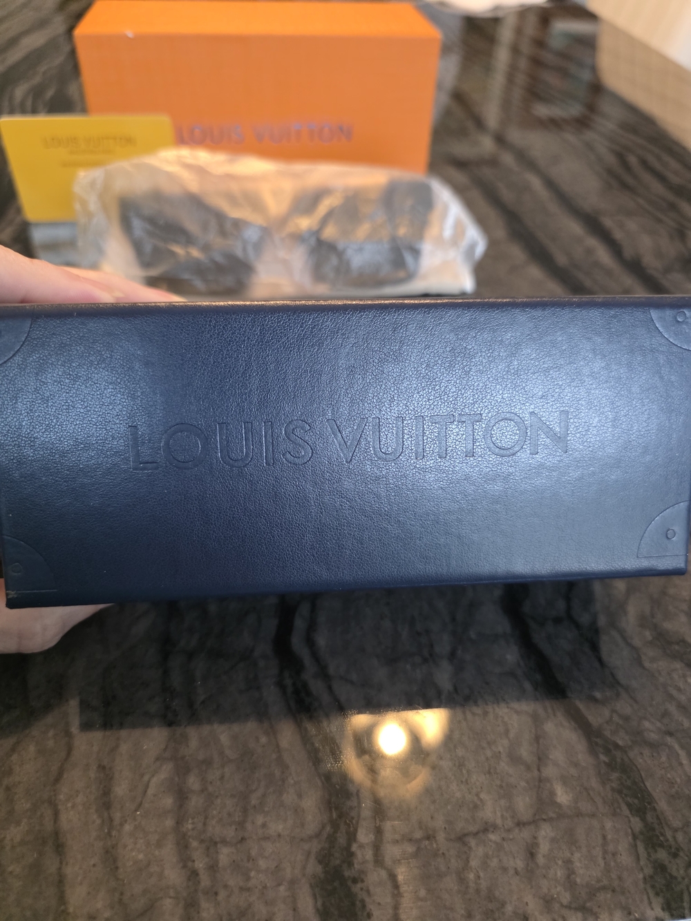 NWT UNISEX Louis Vuitton 1502 Evidence Black & Gold Shield Sunglasses - Picture 12 of 14
